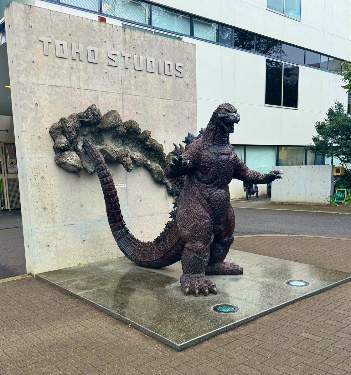 格好いいなぁ〜！！
ここに来ると緊張感とワクワク感が凄い😀
グッドグッド👍
#東宝スタジオ　#グッド良平。