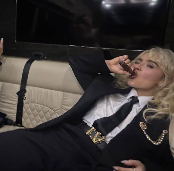 tweefemmeigor's tweet image. I blocked that hoe on TikTok
I blocked that hoe on Instagram
I blocked that hoe on Spotify 
I blocked that hoe on Pinterest 
I blocked that hoe on Tumblr
I blocked that hoe on Airbuds
I blocked that hoe on everything #leavemetfalone