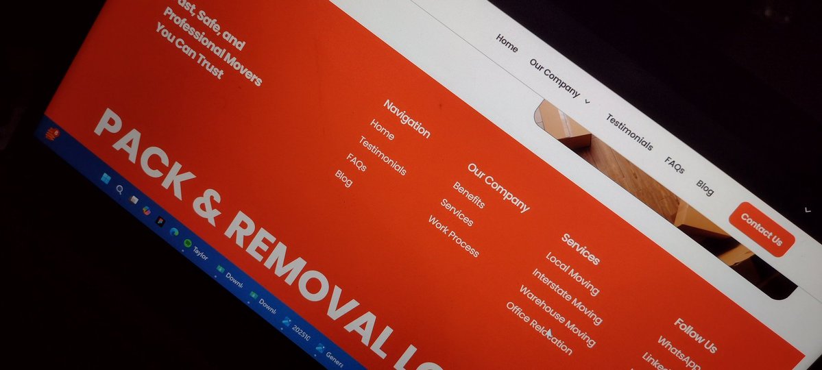 UI_UX_Desygner's tweet image. The footer as a design 
vs
The footer on the website 

#framer #Website #website_design_and_development #websiteservices