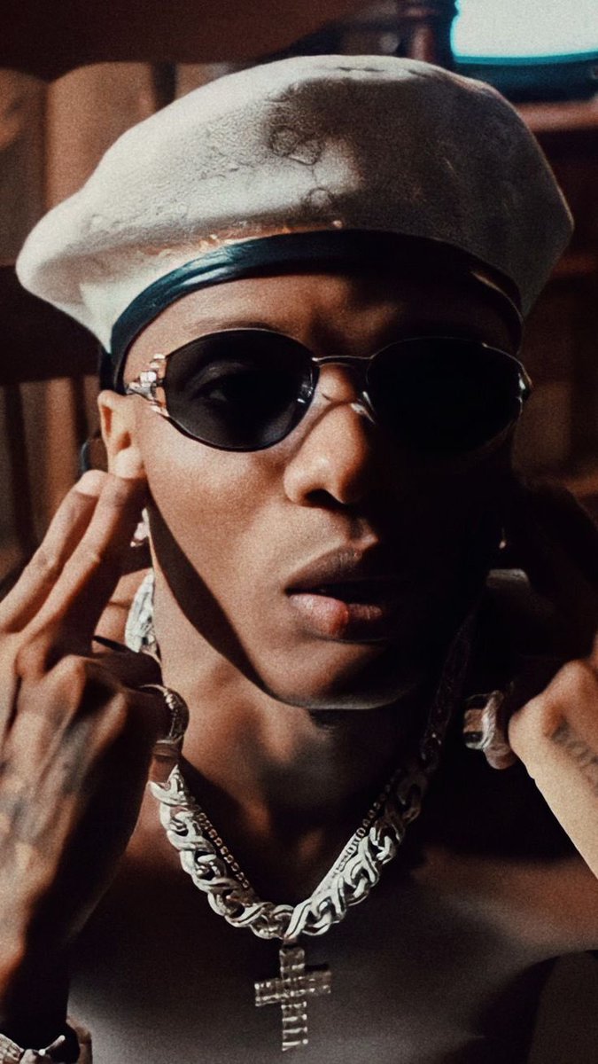 ILORINBOY_10's tweet image. NO ONE CAN EQUAL YOU @wizkidayo  🐐