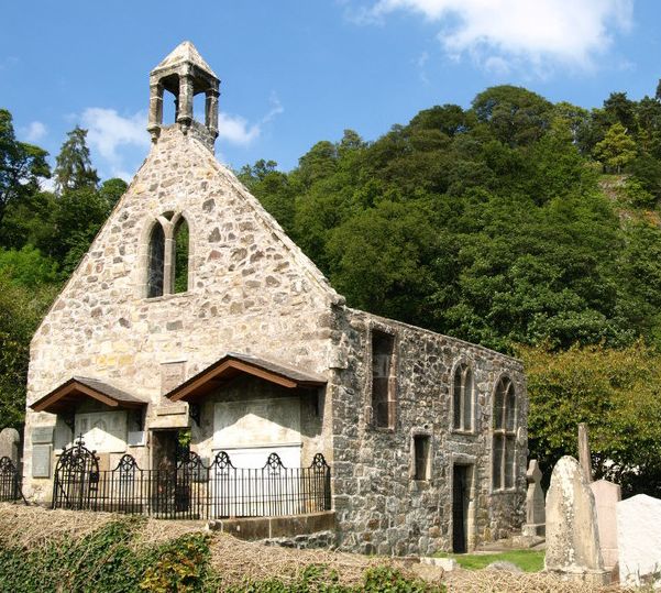 BrianWITGuy's tweet image. Private plaque at one of my #EOHO cemeteries at Old Logie near Stirling. Flt/Lt Derek Ian Graham, Pilot 247 Squadron, Predannack was killed #OTD 1941 aged 24 when his Hurricane entered flat spin at 8,000 ft &amp;amp; crashed nr Marazion Cornwall @CWGC #WW2
