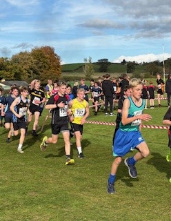 MCSactive's tweet image. Some action shots from from Wed and our amazing pupils representing @MorristonComp at the 2025 @welsh_aa Interschools XC Champs #proudpedept