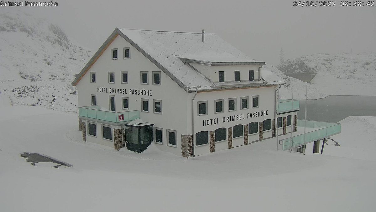 barbouillech's tweet image. Grimselpass, 2'165m.