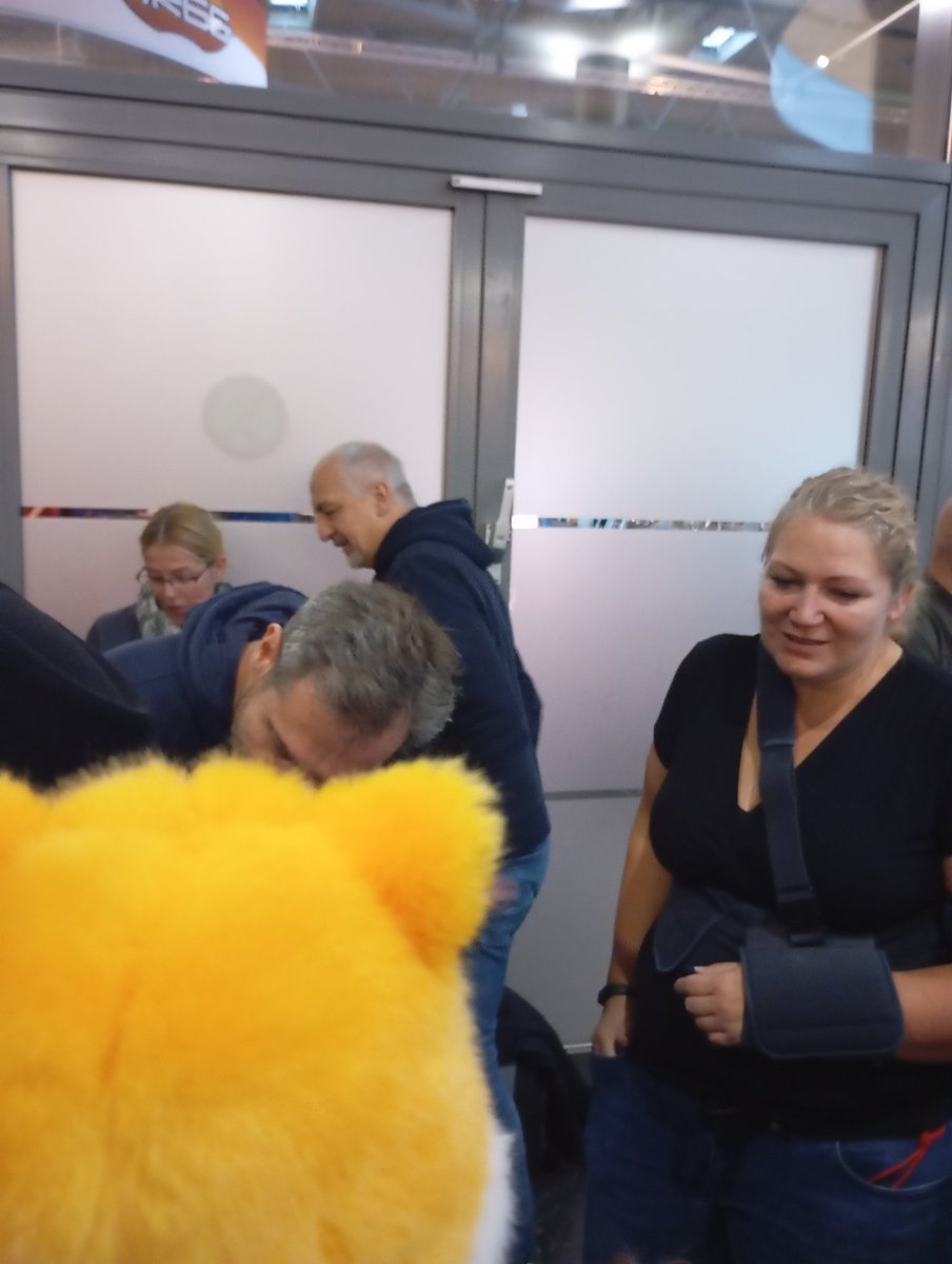 Let me in! Please! <a href="/SPIEL_Messe/">SPIEL@Essen - #SPIEL24</a>