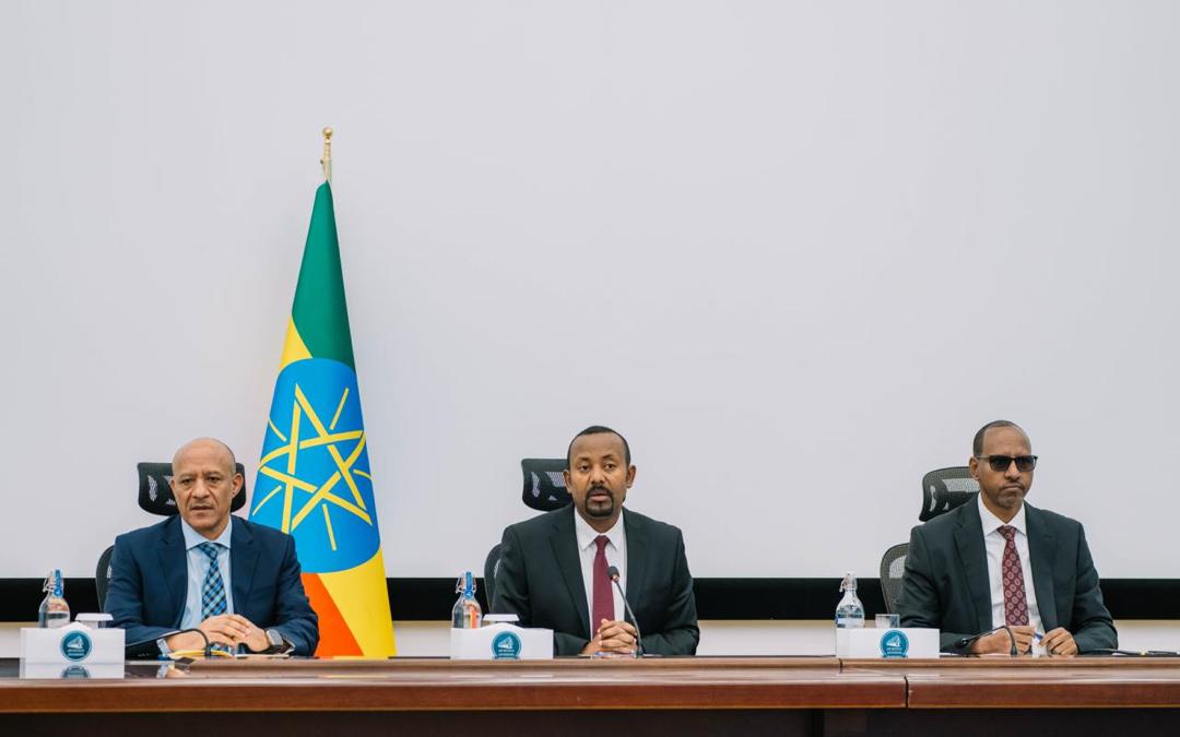 AbiyAhmedAli's tweet image. የብልጽግና ፓርቲ ሥራ አስፈጻሚ ኮሚቴ ዛሬ ጠዋት በተለያዩ ሀገራዊ ጉዳዮች እና በልዩ ልዩ የፓርቲ አጀንዳዎች ላይ ለመወያየት፣ ስብሰባ ጀምረናል።