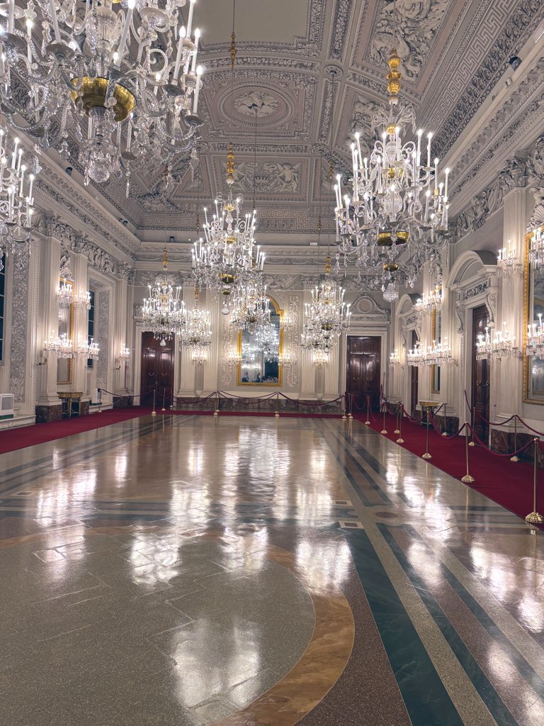 <a href="/marcthiessen/">Marc Thiessen 🇺🇸❤️🇺🇦🇹🇼🇮🇱</a> <a href="/gtconway3d/">George Conway 🇺🇸🚫👑🐸</a> This from my visit to the Pitti Palace this wk. in Florence, Italy.
Built in 1458 for the Midici ruling family and used by Napoleon.
“A foolish consistency 
Adored by little statesmen philosophers and Devine’s”