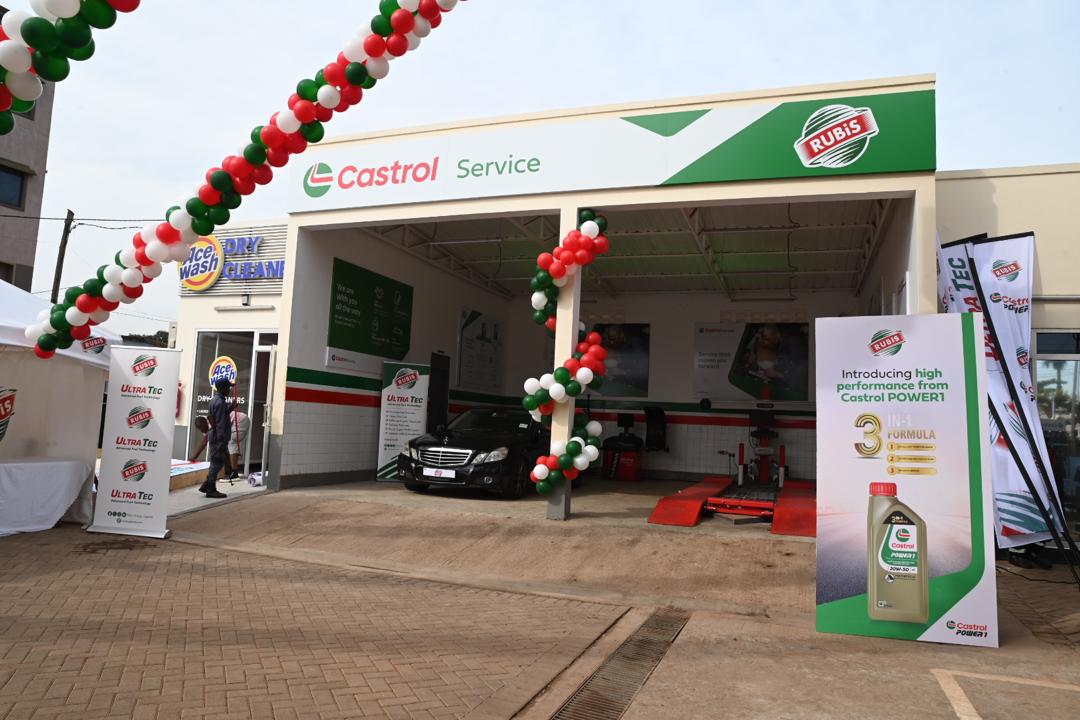 influencer74's tweet image. Big news! 🎉
@RUBiSEnergyUganda is launching 15 brand-new stations — because fueling up should always be easier, faster &amp;amp; #CloserToYou.
#RUBiSUg