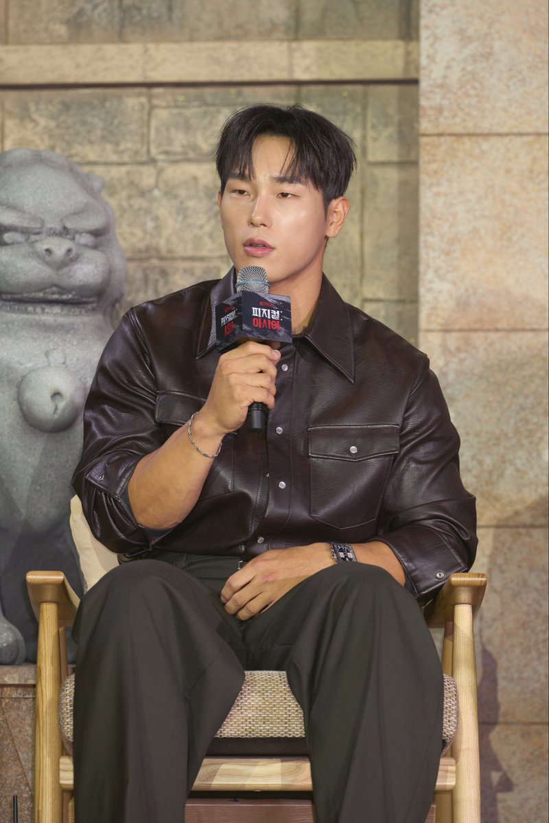 kthd_studio's tweet photo. [#윤성빈]

아시아 최강들의 퀘스트가 시작된다.
 <피지컬: 아시아> 제작발표회 현장 👊

10월 28일 공개
오직 넷플릭스에서! 🔥

#윤성빈 #YUNSUNGBIN
#피지컬아시아 #PhysicalAsia #netflixkr https://t.co/Hn43OwLWW3