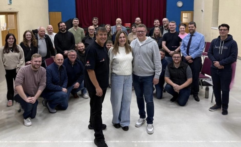 After 20 years, Richard Marshall has decided to relinquish his position as Principal Cornet with Black Dyke.

Richard commented “It had always been my dream to share the same seat as many of my cornet heroes and I feel I have left a legacy to be proud of”.