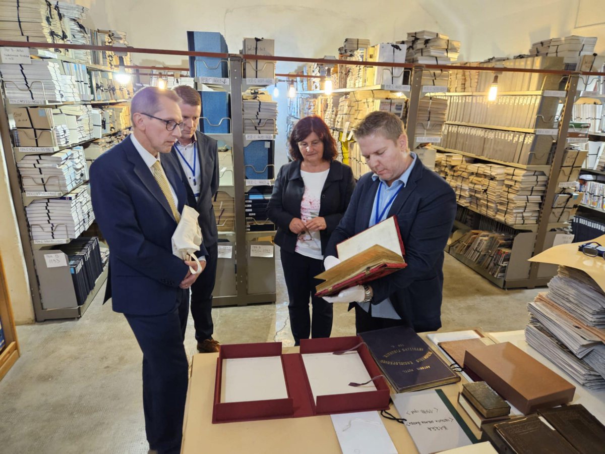 Znanstvenu knjižnicu Sveučilišta u Zadru posjetio je Nj. E. William De Baets, veleposlanik Kraljevine Belgije u Republici Hrvatskoj.