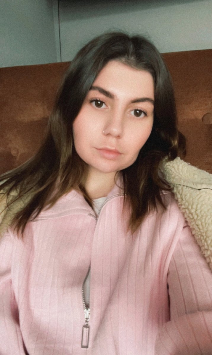 якесь недовольне 🐽