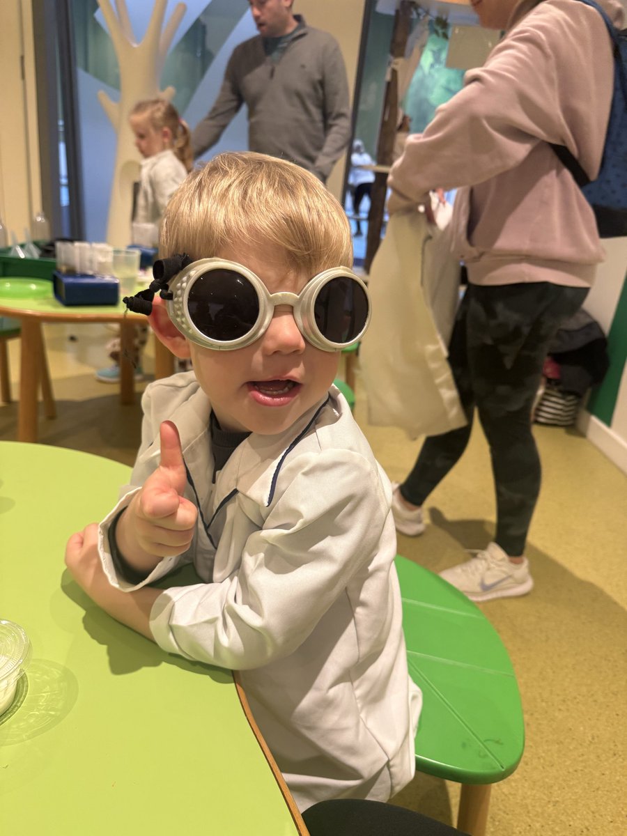 Cat Murray tweet media