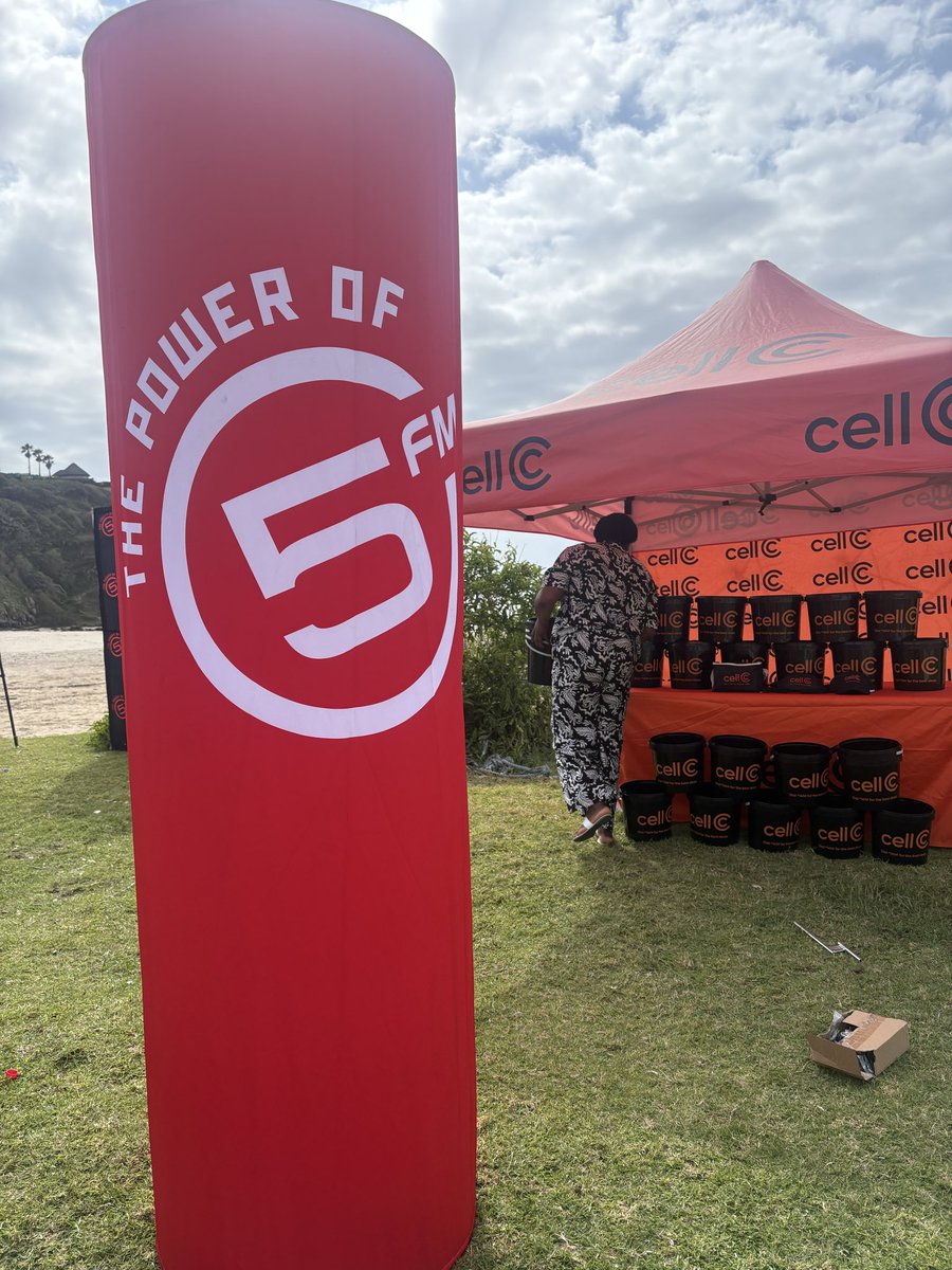 5FM's tweet image. #5Breakfast team broadcasted live with @CellC at the stunning Coffee Bay in the Eastern Cape, right next to the iconic Hole In The Wall! It’s been an epic morning filled with breathtaking views and unforgettable moments. 

Thank you for tuning in! 🤩🔥

#CellC…