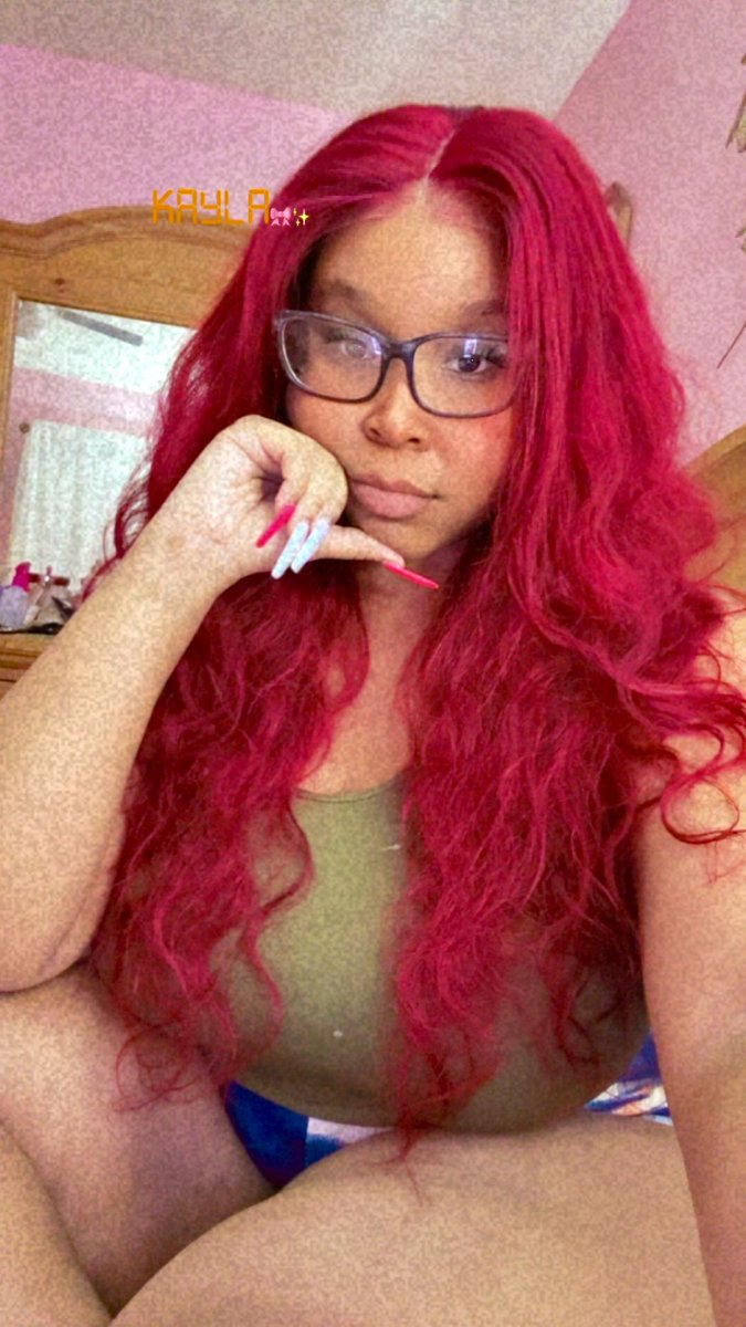 x_LilFunSized's tweet image. red october💋🌹