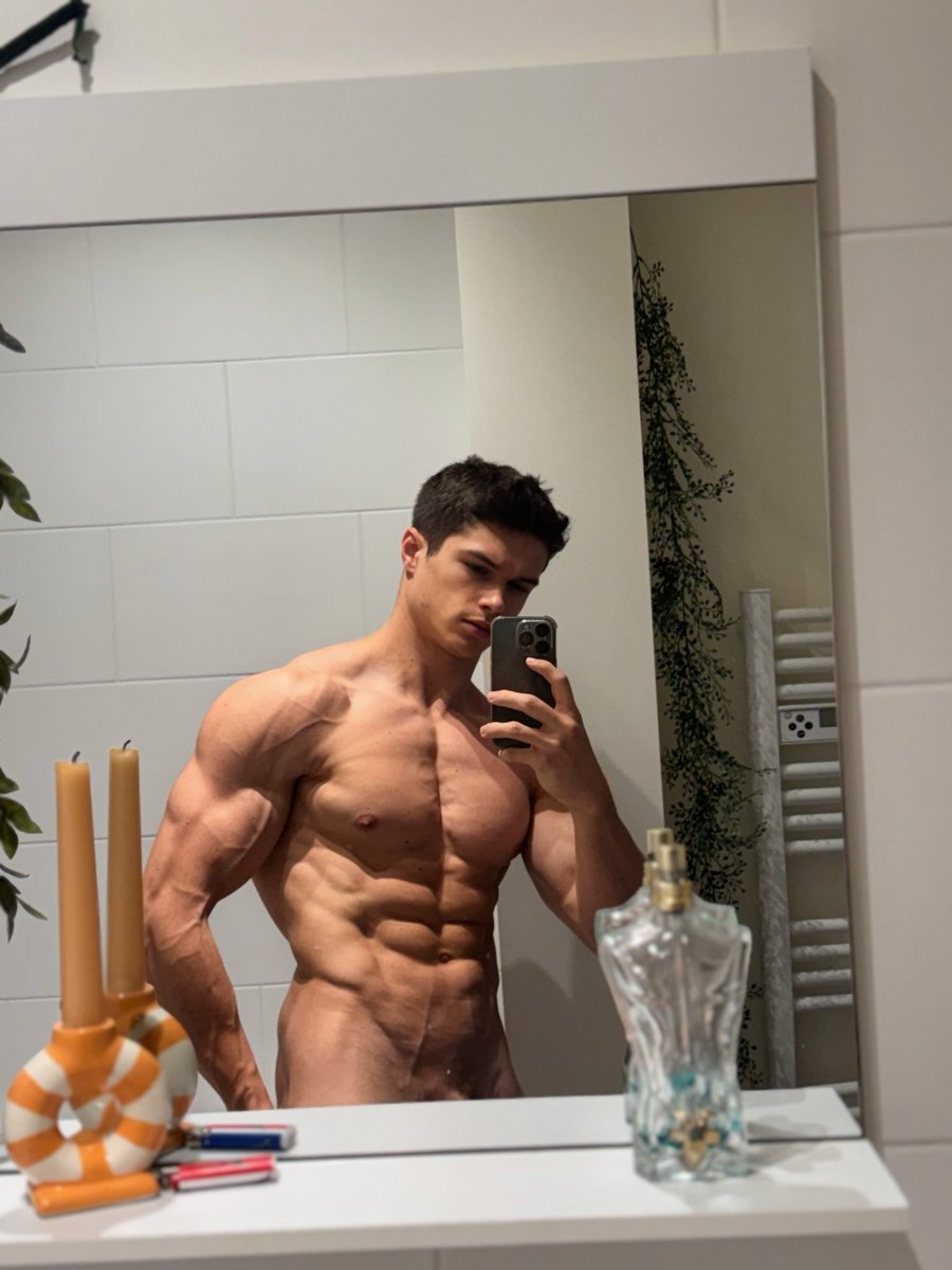 leoaesthetics_x's tweet photo. Chudai https://t.co/4djea4y6eX