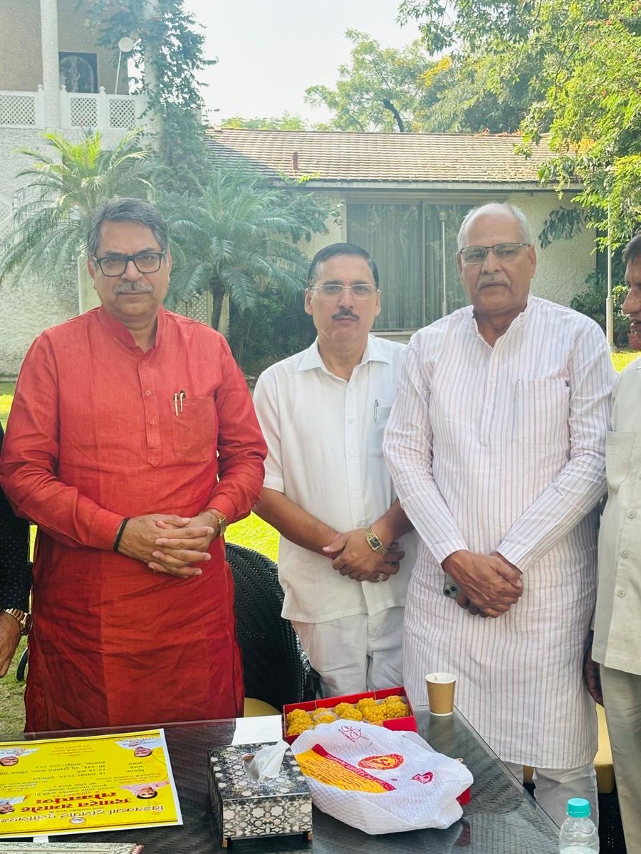 भाजपा हरियाणा के प्रदेश प्रभारी व भाजपा राजस्थान के पूर्व प्रदेश अध्यक्ष आदरणीय श्री सतीश जी पूनिया साहब को जन्मदिन की हार्दिक बधाई व शुभ-कामनाएँ। मैं ईश्वर से आपके उत्तम स्वास्थ्य, दीर्घायु जीवन व उज्ज्वल राजनैतिक भविष्य की कामना करता हूँ।⁦<a href="/DrSatishPoonia/">Satish Poonia</a>⁩