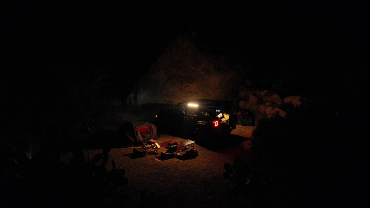 klamy1's tweet photo. winter season ⛺️🪵 https://t.co/43lkgNasig