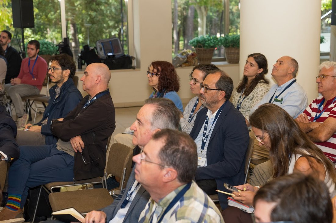 GVAfisabio's tweet image. 🏥#Fisabio y #DGSP participan en las IV Jornadas del proyecto Cohorte IMPaCT

🤝Investigadores e investigadoras principales de todas las CCAA asistieron al evento en el que se pusieron en común los retos del día a día y las buenas prácticas del proyecto

🔗cohorte-impact.es