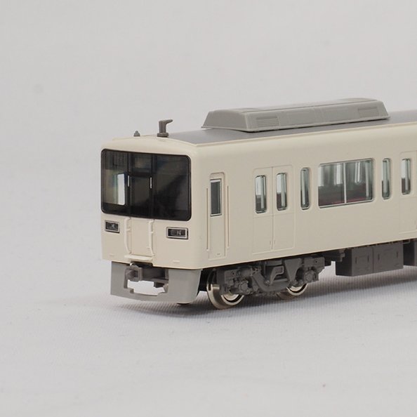 Model_Greenmax's tweet image. #西武8000系 のボディ試作品が工場から届きました!
早速組み立てて、従来製品と比較してみました。
実車同様、前面HMかけの撤去や乗務員扉手すりの変更等、 #小田急8000形 からの形状差異を再現しています。
2026年3月発売予定で、只今ご予約承り中です。
greenmax.co.jp/gm-product/508…