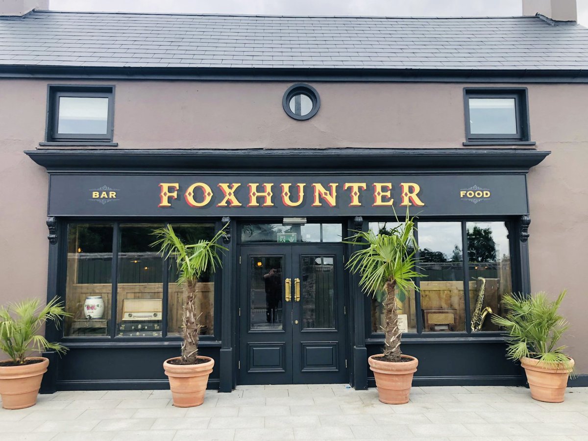 dublinbypub's tweet image. BREAKING: Heather Humphreys has booked a function room in a Lucan pub to host her election results watch party.
#Aras25 #PresidentialElection