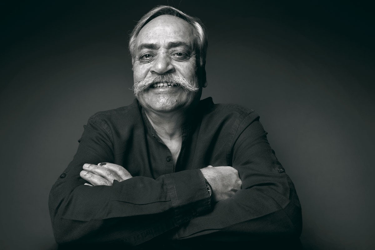 TheDCOriginal's tweet photo. He taught the industry: 
Emotions sells more than logic.
#PiyushPandey https://t.co/otcyyxTTB9