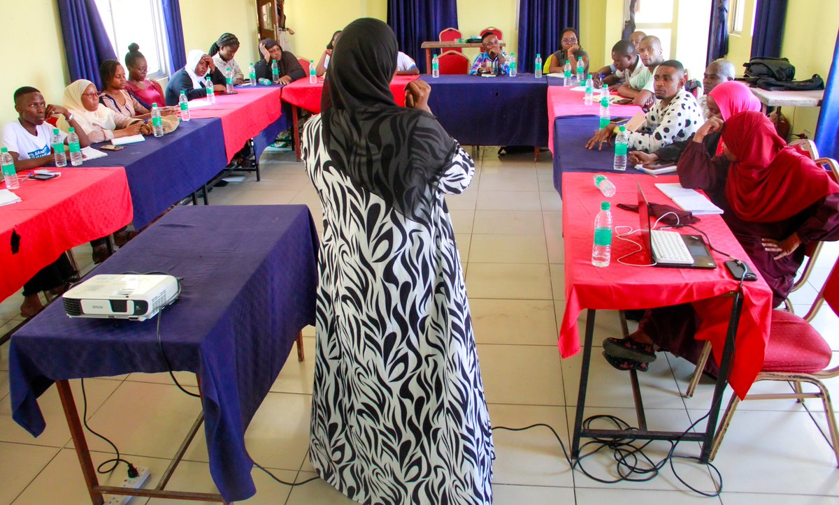 StretchersYouth's tweet photo. The dialogue served as a space for youth to assess the progress made since the ICPD25 Nairobi Summit and to propose innovative, youth-led solutions that promote inclusion, accountability, and sustainable development.
#YOWO #13YearsOfImpact #ICPD25 #ICPD30 #ICPDYouthDialogueKE https://t.co/nZRfeIUUQv