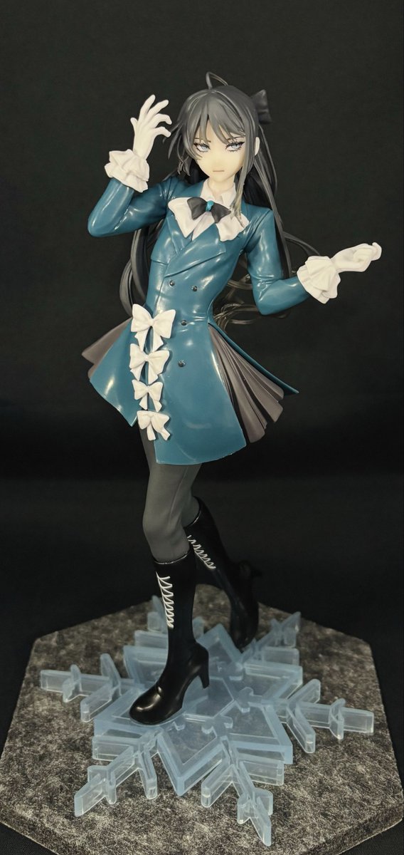 Ado フィギュア Winter ver. corefulっぽさがありますが、 この