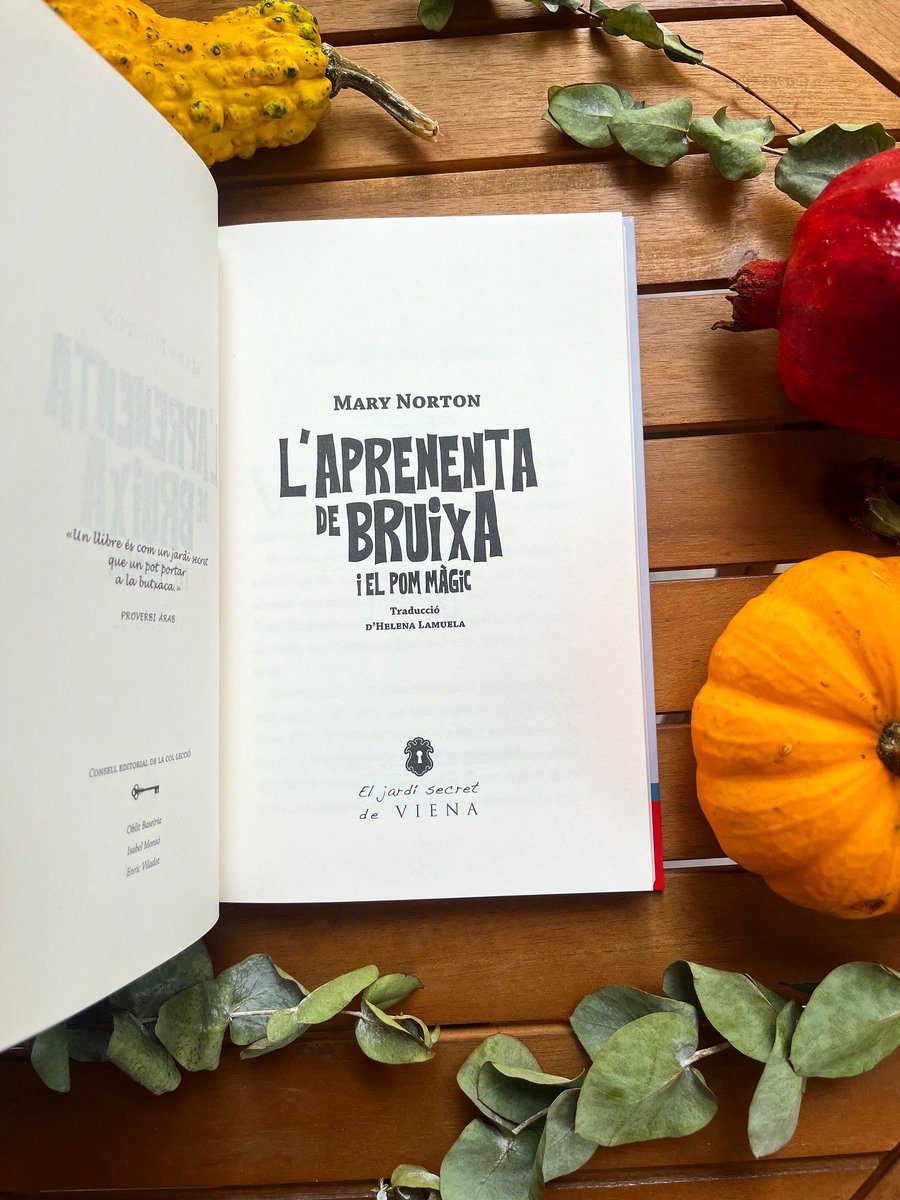 Esteu preparats per Tots Sants? Nosaltres ho estem amb “L’aprenenta de bruixa i el pom màgic”🧙🏻‍♀️🍁🍂🦇🎃🪄🐈‍⬛🌰