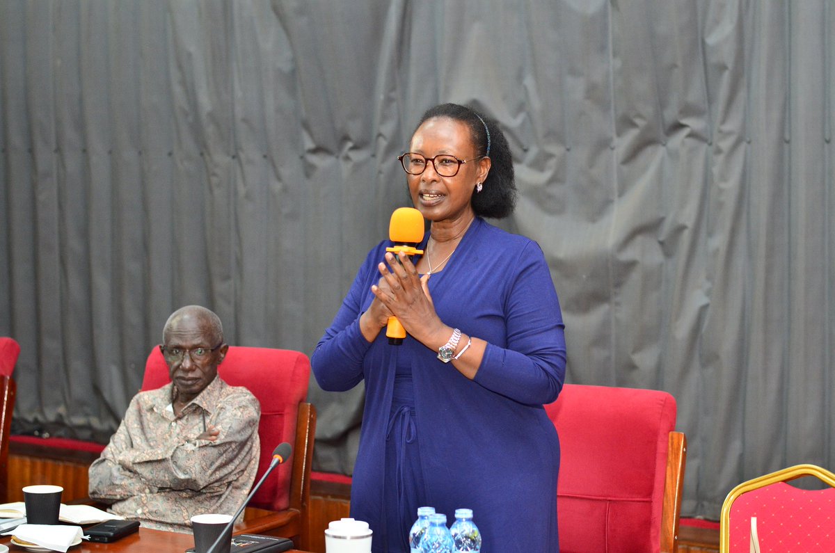 Luwero_Rwenzori's tweet image. I met with civilian veteran Sub-county chairpersons at Parliament to deliberate on key matters concerning the welfare of our veterans, including Akasiimo payments, healthcare, and accountability for ongoing programmes under the Luwero Triangle Ministry. I reiterated that our…