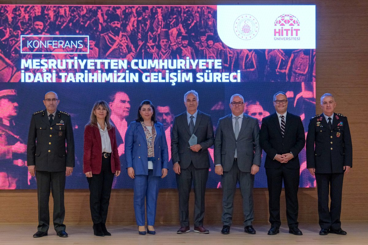 29 Ekim Cumhuriyet Bayramı kutlama etkinlikleri kapsamında "Meşrutiyet'ten Cumhuriyet'e İdari Tarihimizin Gelişim Süreci" konulu konferans düzenlendi.

✍️ haber.hitit.edu.tr/gundem/mesruti…

#HititÜniversitesi <a href="/ProfAliOzturk/">Ali Osman Öztürk</a>
