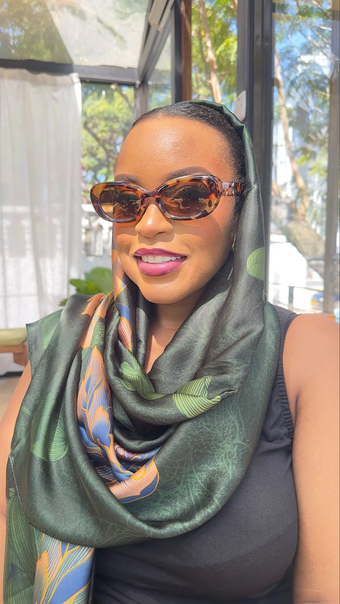 New drops 🔥🔥🔥

Satin scarves kubwa sana available for 25,000 

Sunglasses available for 45,000 
📲/txt us : 0767509629 
We are delivering 🛵