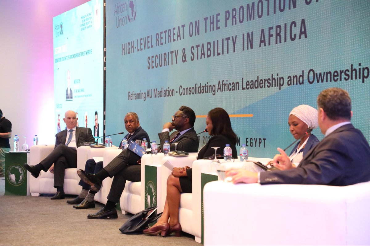 Hemos participado en el 16 retiro de Alto Nivel sobre la promoción de la paz, la seguridad y la estabilidad en África desarrollado en #Aswan, Egipto, donde hemos intervenido en la sesión plenaria sobre los cambios geopolíticos globales y la diáspora africana.