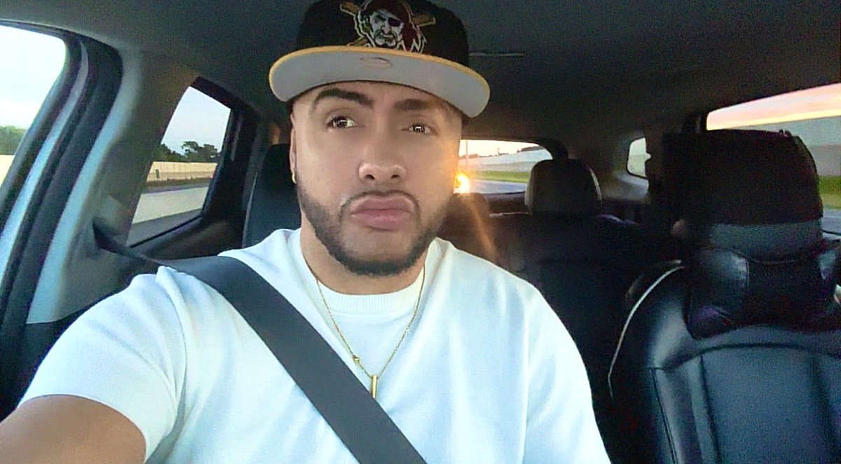 MrILikeDat's tweet image. 