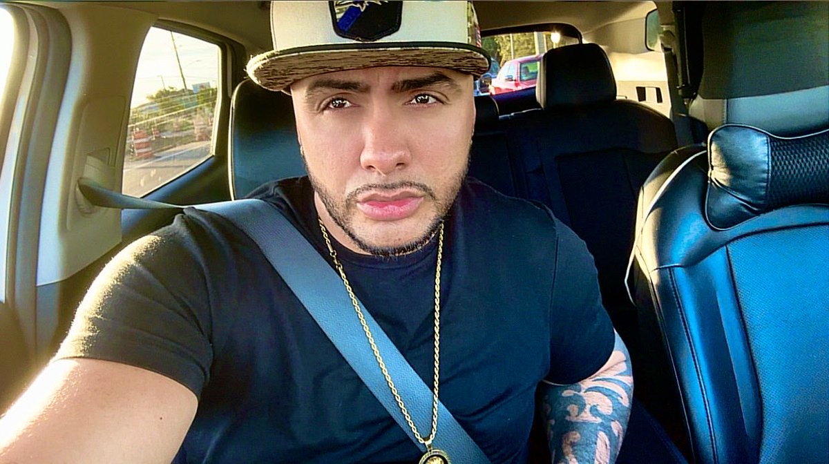 MrILikeDat's tweet image. 