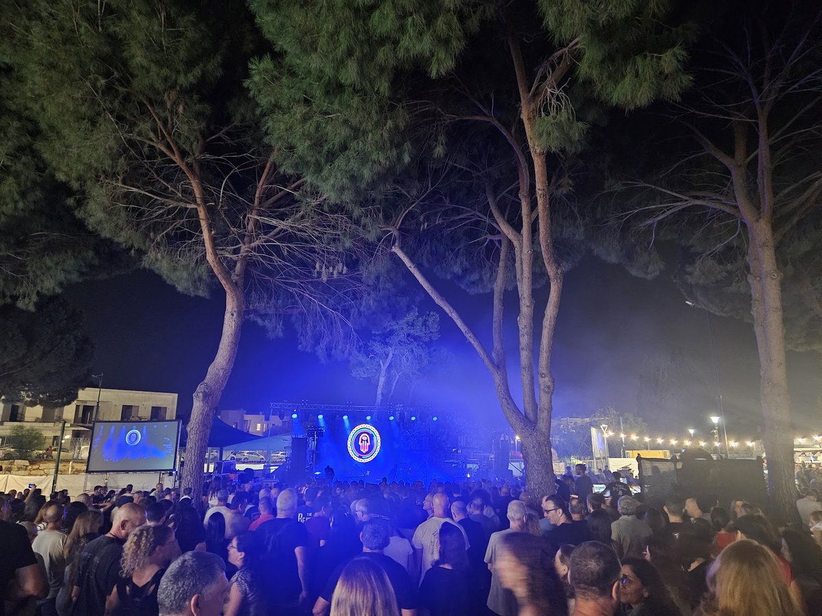 Or Leigh tweet media