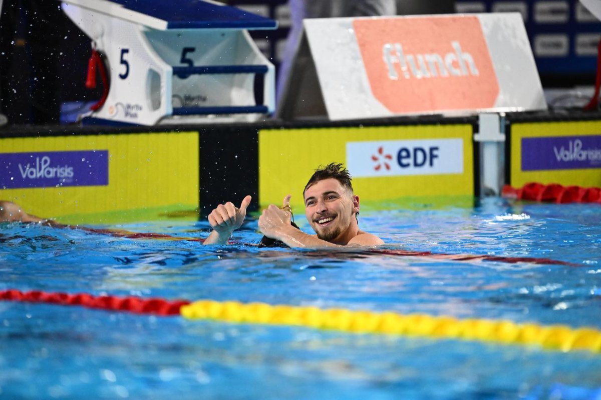 outremers360's tweet image. #Natation : le #Calédonien Maxime Grousset démarre fort lors des Championnats de France en petit bassin

➡️tinyurl.com/9nw46bnh

➡️ Maxime Grousset a entamé les Championnats de France de natation en petit bassin par deux victoires, jeudi à Taverny (Val-d'Oise).