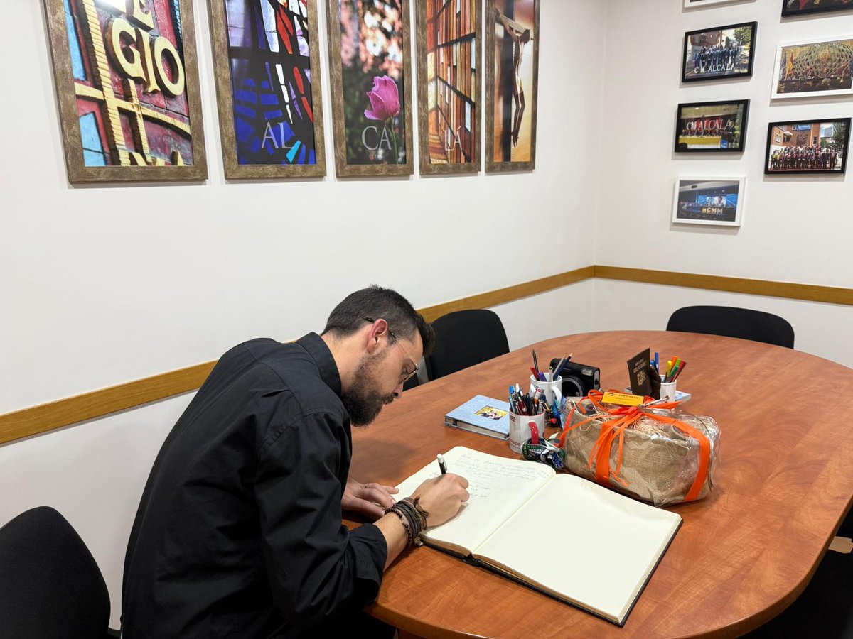 Comisión de Pastoral | VIII Semana del Padre Claret

Este martes disfrutamos de la conferencia "Escandalosamente vivos", con el padre Jorge Ruiz cmf. Nos animó a ir a contracorriente en la vivencia de nuestra fe como hicieron los mártires de Barbastro.

#MásAlcalá #UnMayorEsMás