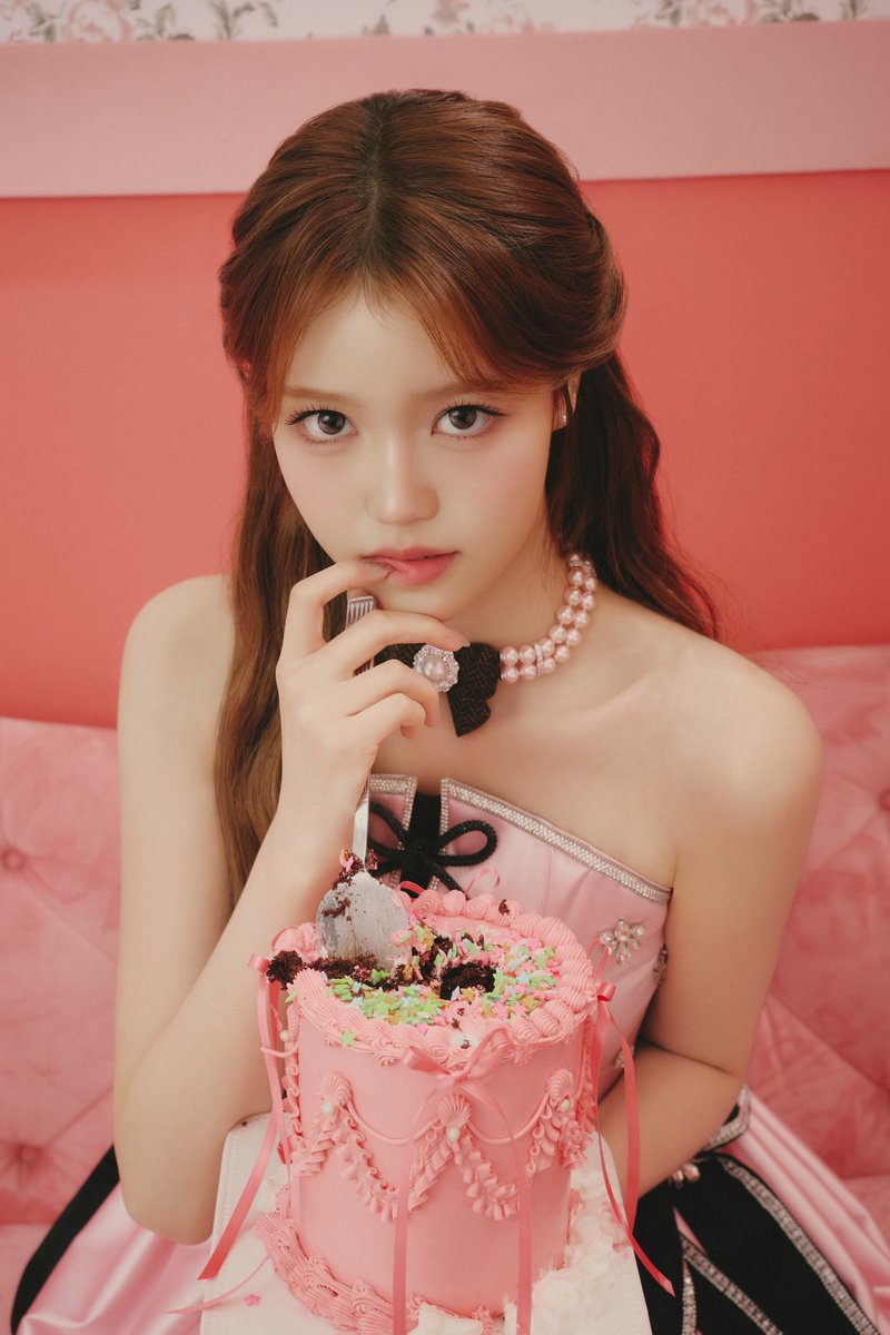 izna_offcl's tweet image. 2025 izna 1st FAN-CON &lt;Not Just Pretty&gt;
Concept Photo : JEONG SAE BI
#izna #이즈나
#JEONGSAEBI #정세비
#izna_FANCON
#NotJustPretty #izna_NotJustPretty