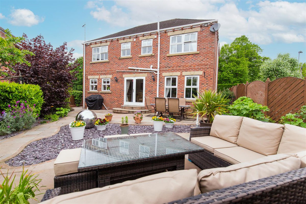 Emsleys Estate Agents tweet media