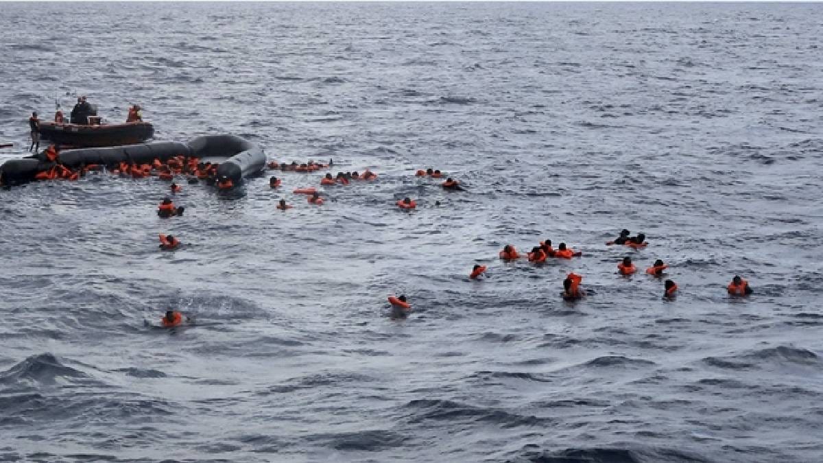 Seven migrants have died and two have been rescued after a boat carrying migrants sank off the coast of Bodrum, a town on Turkey’s western shore, while attempting to reach a Greek island. The Coast Guards continues search operations in the area.