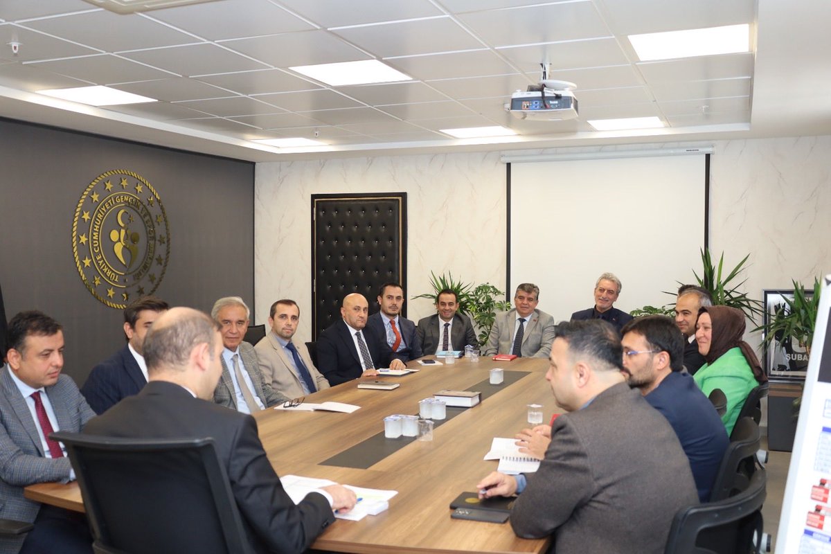 25-26 Ekim tarihlerinde ilimizde gerçekleştirilecek 1. Karakucak Dünya Şampiyonası hazırlıkları kapsamında, İl Müdürümüz Yasin Özdemir başkanlığında, hizmet ve şube müdürlerimizin katılımıyla değerlendirme toplantısı yapıldı.