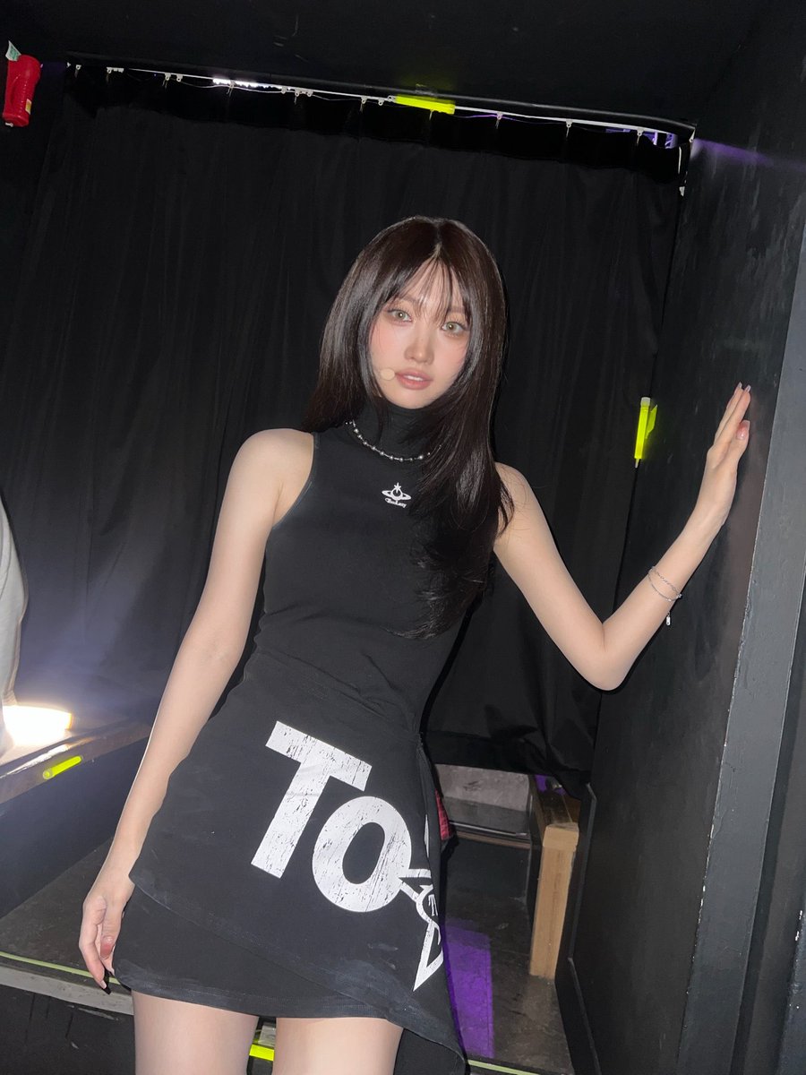 everglow pics tweet media