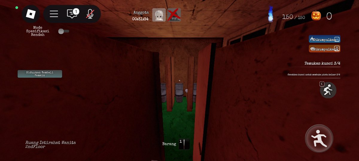 Solthanes's tweet image. Playing a horror map with Charis! We just needed one more key and he got killed by a ghost. I’m hiding in a corner, too terrified to even breathe help