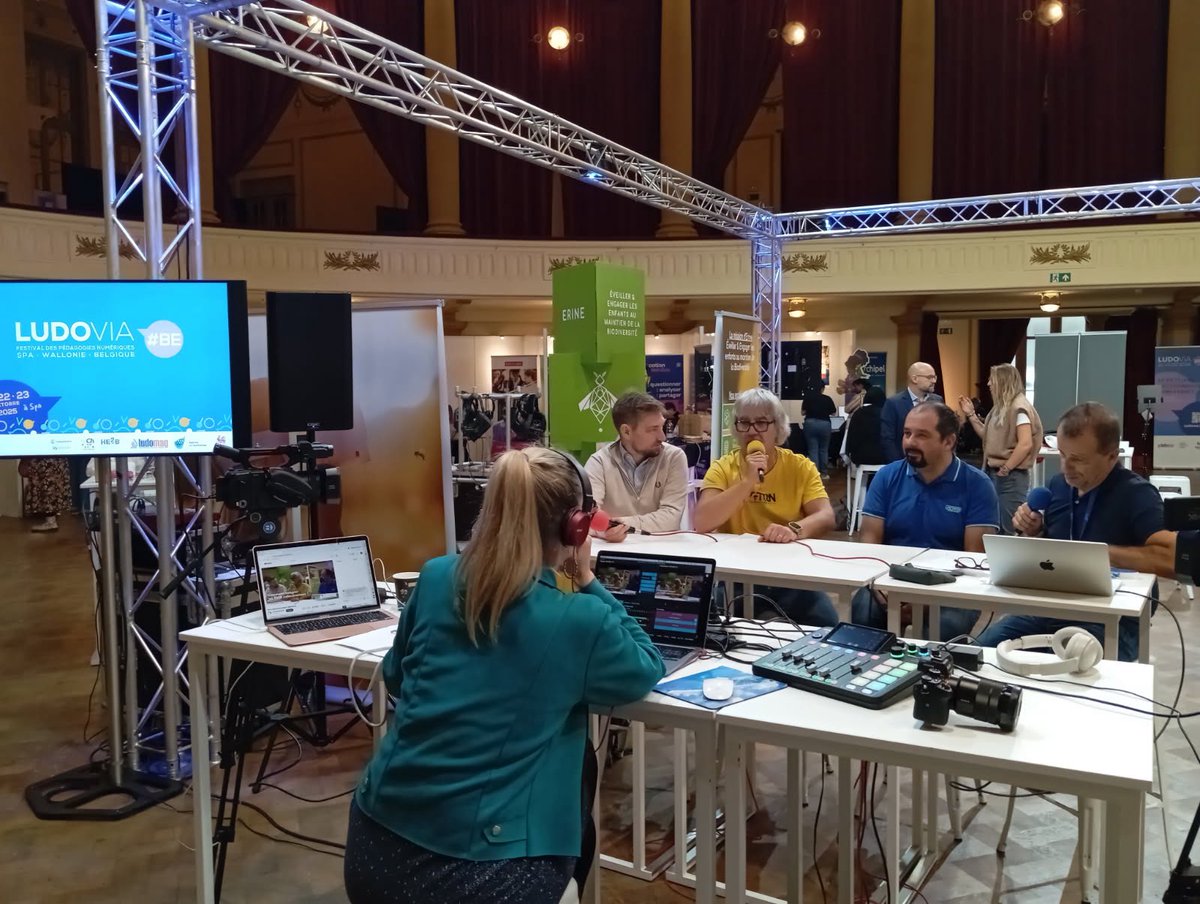 J’ai participé hier, avec deux collègues belges à l’enregistrement d’un podcast pour <a href="/ludomag/">@ludomag.bsky.social</a> dont le thème est « Comment intégrer les TICE collectivement ?»