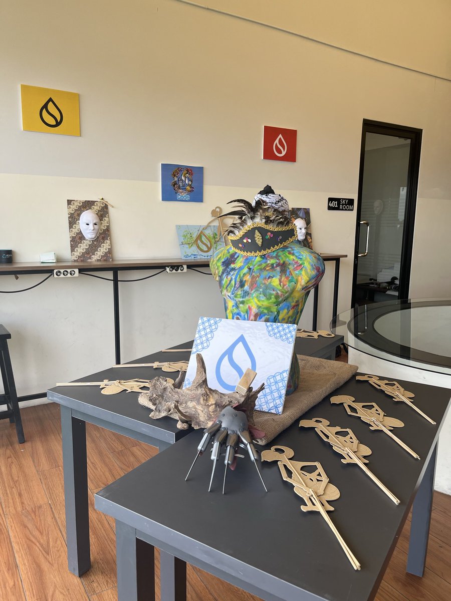 crypto_hijack's tweet image. Having more insights about $SUI blockchain with Sui Community Event “Culture Meets Code”

@SuiNetwork @SuiCommunity @SuiCommunity_ID  #Sui #Sui_Indonesia