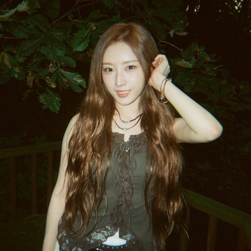 haseulhour's tweet photo. ☘︎ {#하슬} https://t.co/HORXKHT26m