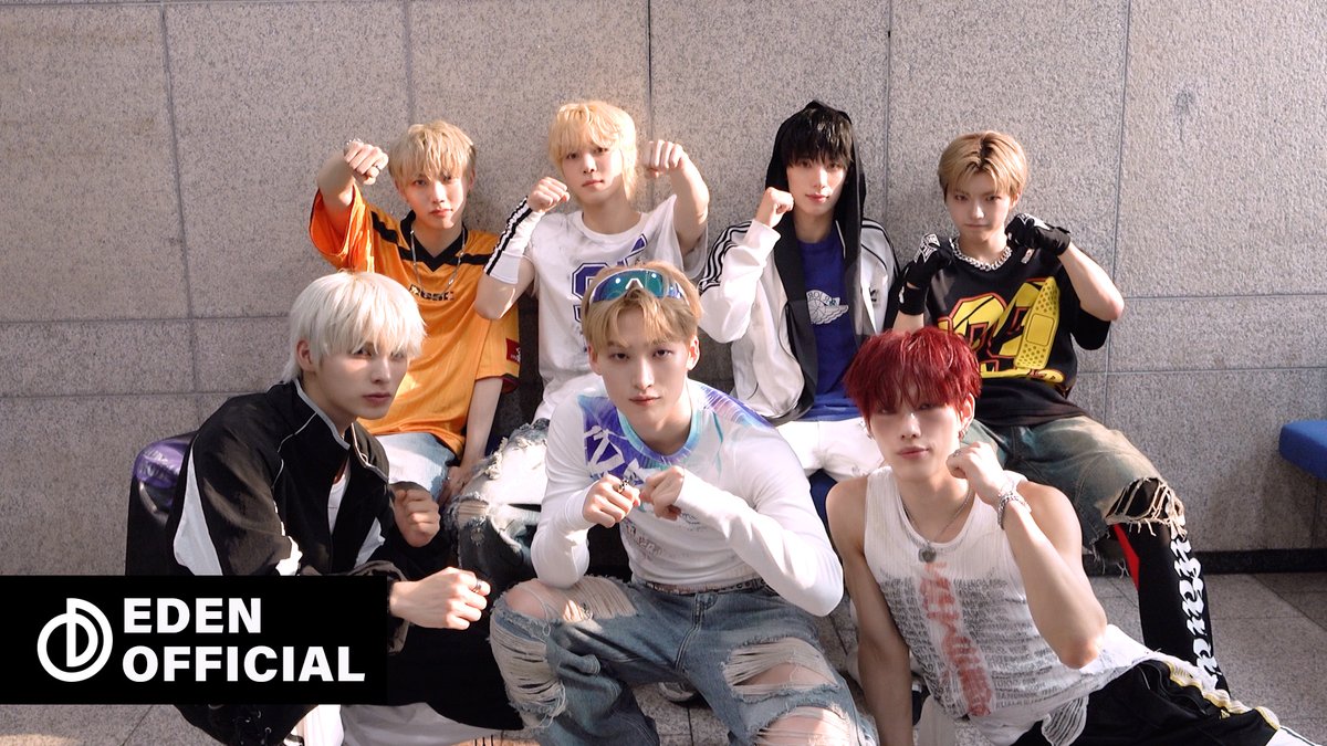 [🎥] 
사랑과 정성을 담아서 준비했어🎁 | ALL(H)OURS (올아워즈) 'READY 2 RUMBLE' 음악방송 비하인드 #1

🔗 youtu.be/j-c36vJTzyc

#ALL_H_OURS #올아워즈
#VCF #R2R #READY2RUMBLE