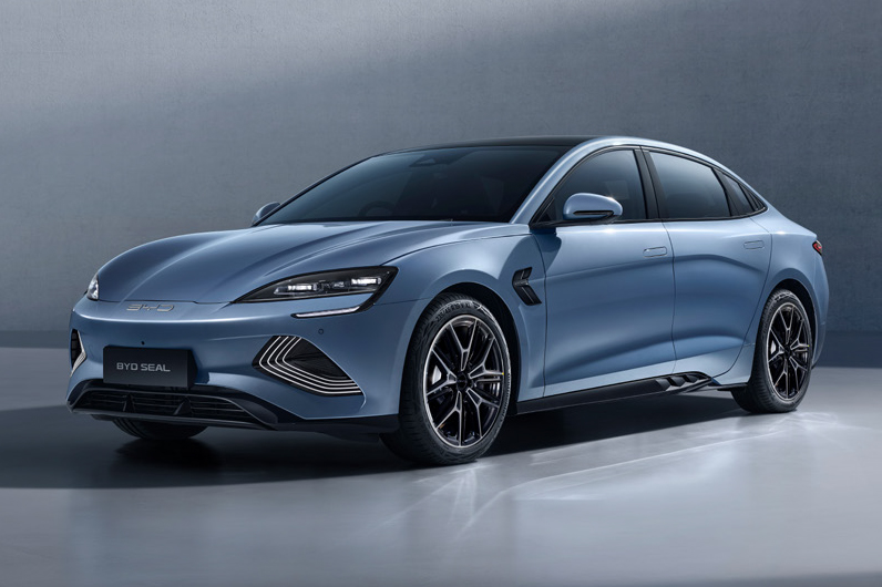 bestcarmagazine's tweet image. BYDのシールがアプデを発表したぞ！足回りの瀬能向上はもちろん見所だけど、なんと今回の価格改定で後輪駆動モデルは500万円切り！国内導入記念として1000台限定だった金額が今後は正式価格になるぞ！
#BYD #SEAL
bestcarweb.jp/news/1352103