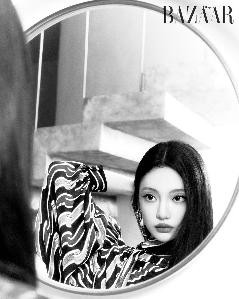 haijustme's tweet image. Describe this beauty

#NINGNINGXGUCCI 
#Harperbazaar