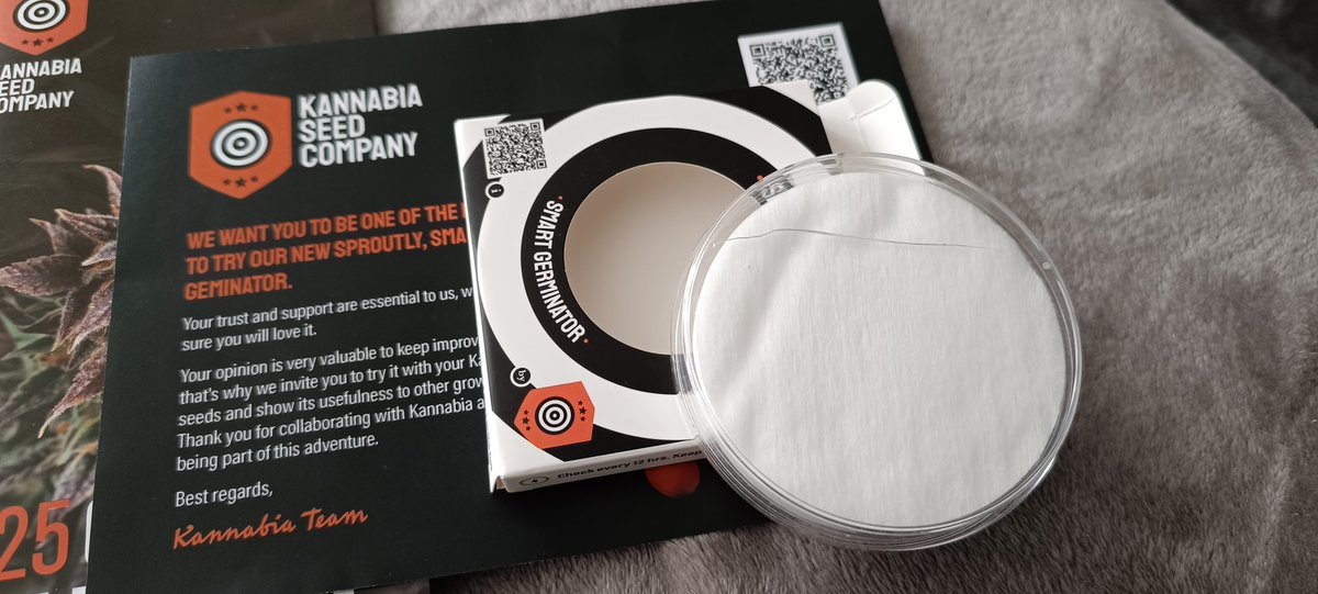 decker067's tweet photo. #kannabia leider hat die keimbox einen Riß und ist nicht zu verwenden 😞 schade Versuch wäre Gut gewesen https://t.co/g804wKFJ6j